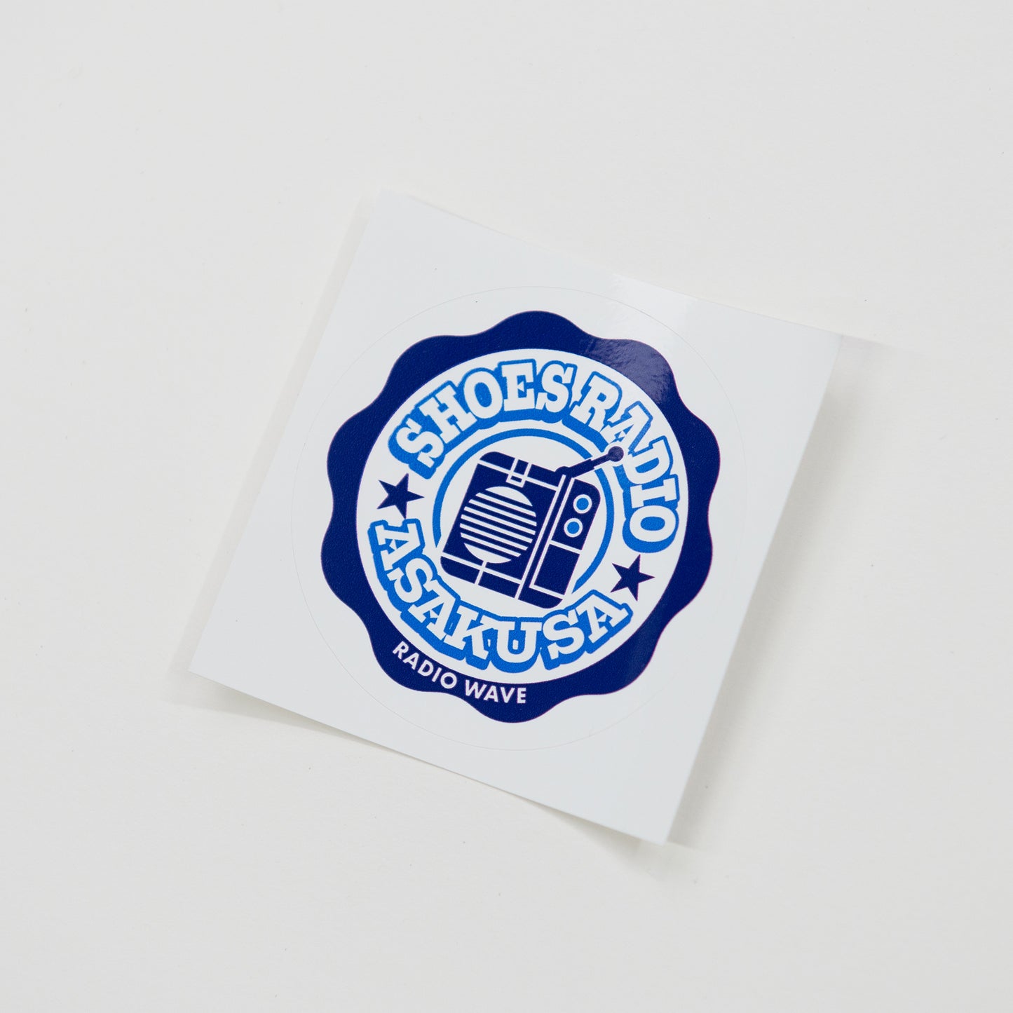 「SHOES RADIO」カレッジロゴTシャツ